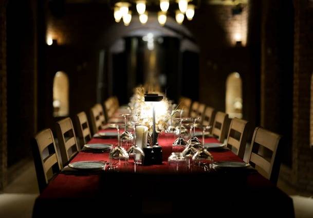 ŞARAP EŞLEŞTİRMELİ AKŞAM YEMEĞİ MENÜSÜ (18:30 - 22:00)